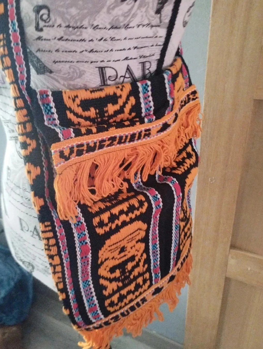 Orange black crossbody bag, Venezuela – photo 5